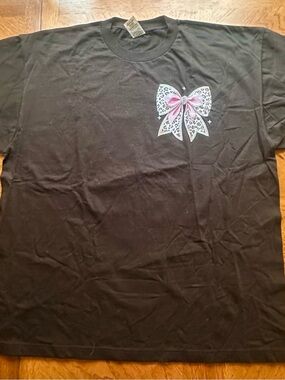 Girls Black Short-Sleeve Tee with Pink Leopard Bow Graphic